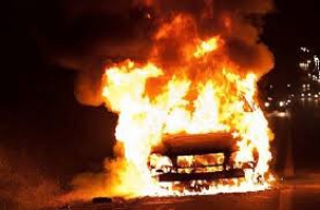 Բաբաջանյան փողոցի և Իսակովի պողոտայի խաչմերուկի մոտ այրվել է «Էլեգանտ» տաքսի ծառայության ավտոմեքենան